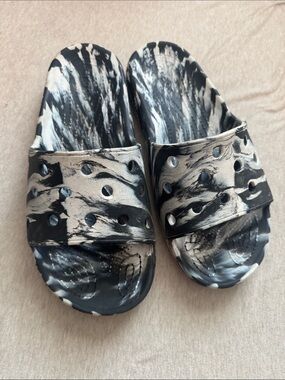 CROCS Black and White Marble Slide Sandals